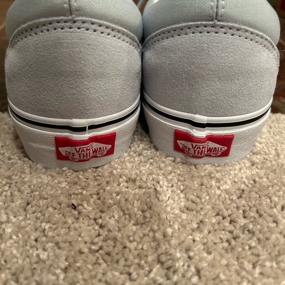 Old Skool Vans size 7 M and 8.5 W, new in box - Picture 4 of 7
